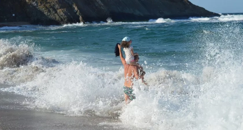 Фото к статье: Ближе Дубая, чище Байкала, дешевле Тая: морской курорт в РФ, где не стыдно провести семеный отпуск