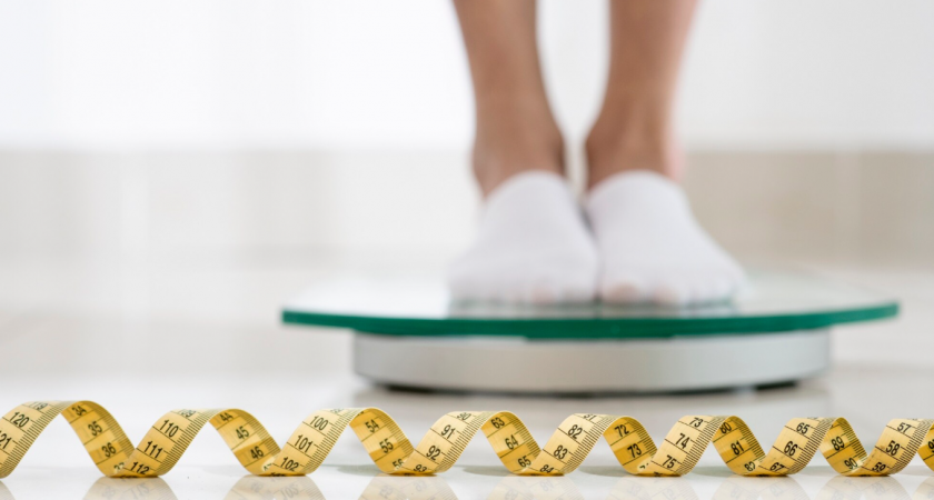 Узнала как не поправляться и не сидеть на жестких диетах: 4 простых совета, которые работают