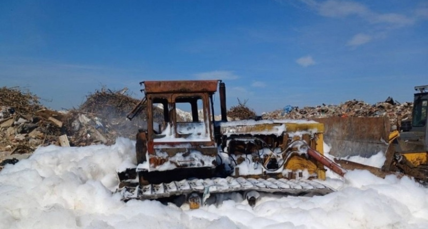 Трактор и опилки потушили в Коми за минувшие сутки