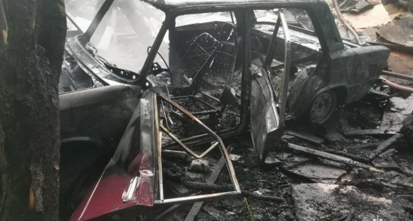 Четыре пожара за сутки в Коми: эвакуация, сгоревшие авто и предупреждения МЧС