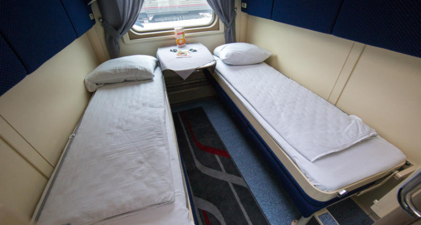 Новые правила РЖД: об "обязанностях нижней полки" - молчок, пассажиры в негодовании