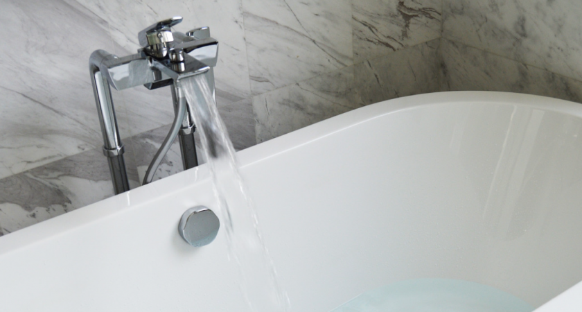 3 капли - налет и ржавчина с крана сходят, как кожура с банана: глазам не поверите как все просто