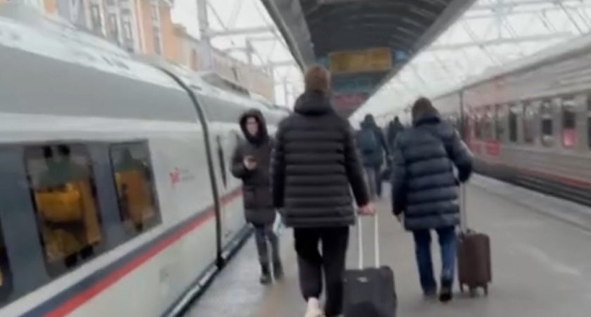 Через час после отправления ночь в купе превратилась в снежное испытание —  стоит ли требовать компенсацию