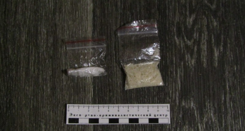В Коми пара наркокурьеров арестована с крупной партией синтетики