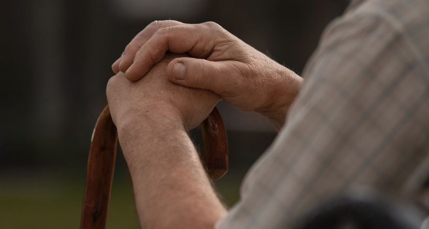 То, о чем стоит молчать после 60: психологи советуют не рассказывать об этом даже самым родным