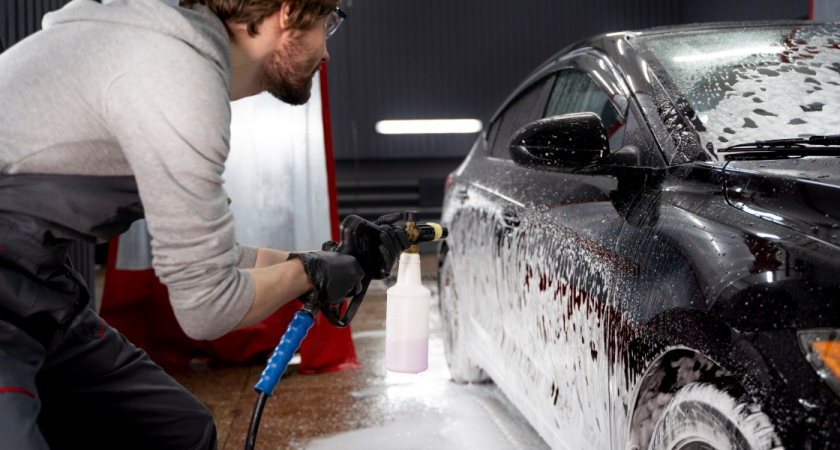 Вода или пена: не вздумайте с этого начать мыть машину - правило №1 на мойке самообслуживания