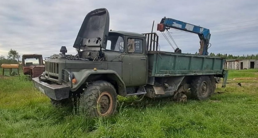 Житель Коми обвиняется в смерти знакомого из-за неосторожного ремонта автомобиля