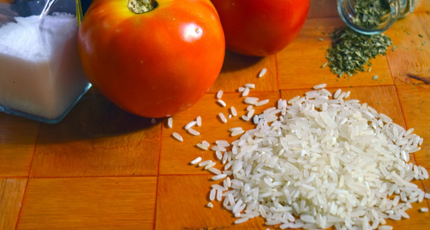 Рис больше не варю, даже газ не включаю: нашла способ приготовить рассыпчатый рис по схеме