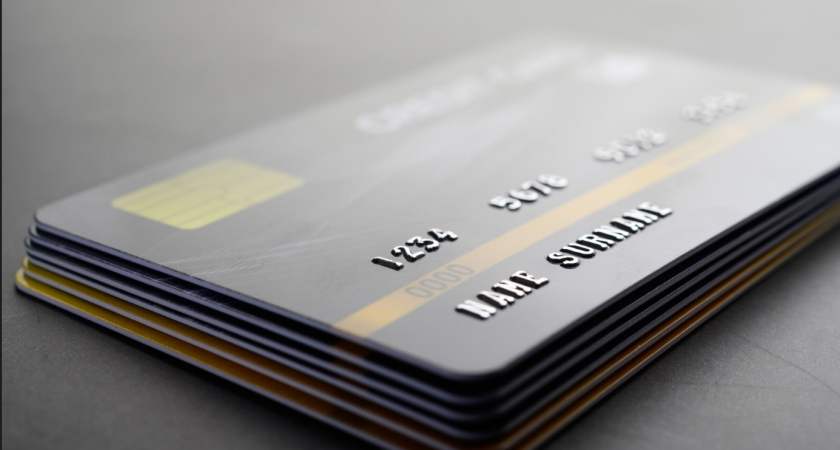 Переводы денег с карты на карту в России начнут замораживать. Новые правила от Центробанка