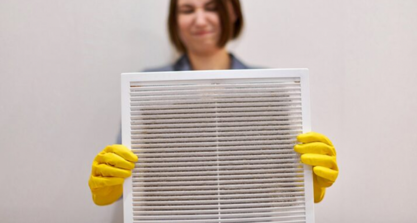 Гениальный способ чистки вентиляционных решеток: забудьте про щетки навсегда