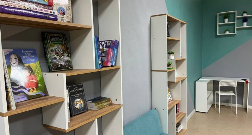 Ученик из Коми выиграл грант и превратил школьную библиотеку в арт-пространство