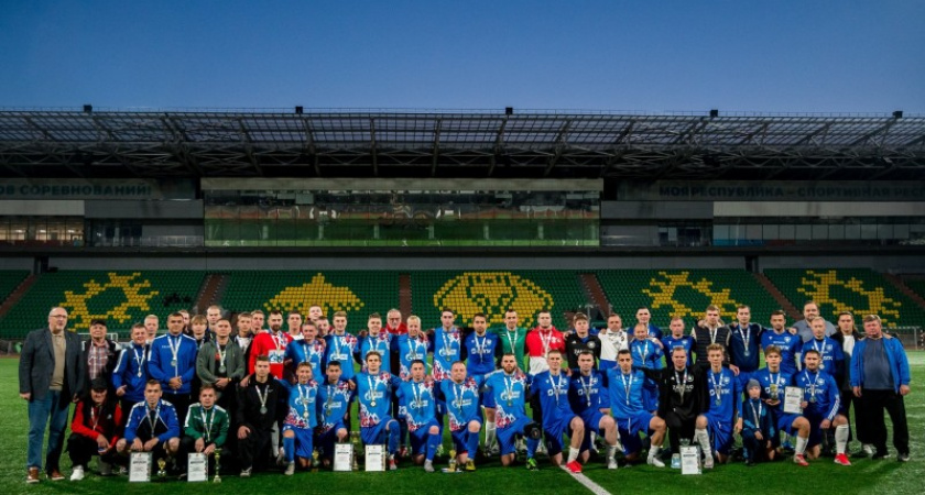 Ухта одержала победу в футбольном чемпионате Коми, разгромив Сыктывкар