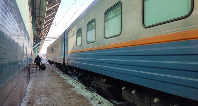 Меня разбудили в 3 ночи в поезде и приказали пересесть: причина была настолько абсурдной, что я онемел