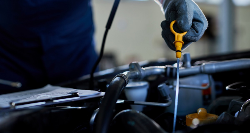 Просто опустить щуп недостаточно: секрет точной проверки масла, о котором молчат автомеханики - раскрыл знакомый инженер