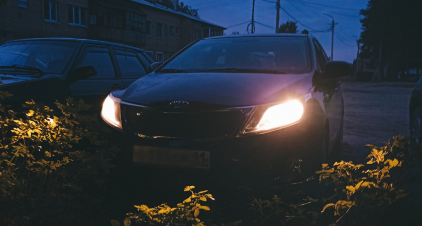 В Коми мужчина решил разбить автомобиль нового избранника бывшей жены и получил травму