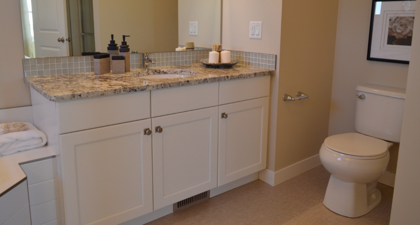 Почему нельзя оставлять открытой крышку унитаза - запомните раз и навсегда