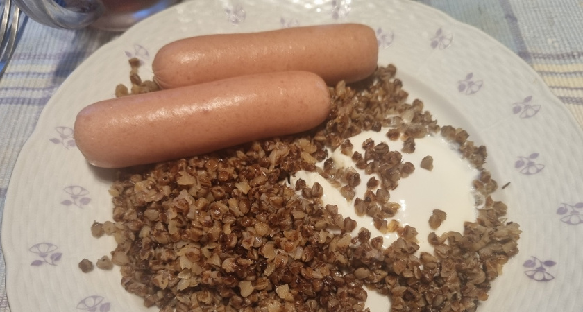 Роскачество шокировало: не все сосиски мясной клей . Есть те, что на 100% из мяса. Вот список