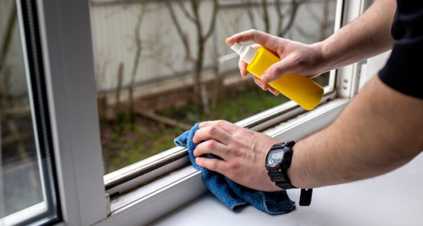 Как вернуть белизну пластиковому подоконнику и откосам: советы и эффективные методы