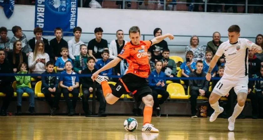 В турнире по мини-футболу команда из столицы Коми обыграла гостей из Санкт-Петербурга