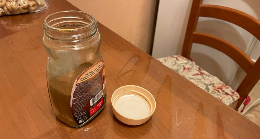 Банки из-под кофе теперь не выбрасываю и берегу как зеницу ока: вот как они выручают в хозяйстве