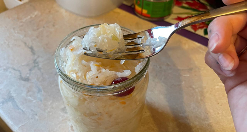 Хрустящая маринованная капуста: экспресс-рецепт для гурманов