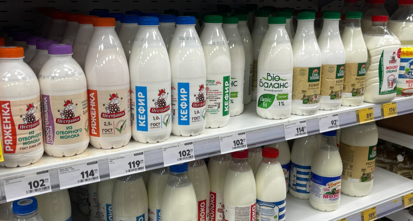 Бумажный вкус и в составе одна химия: какие марки молока лучше обходить за километры