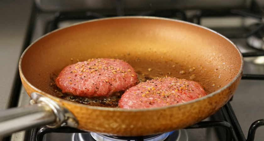 Секрет «пуховых» котлет: простая хитрость для идеальной сочности