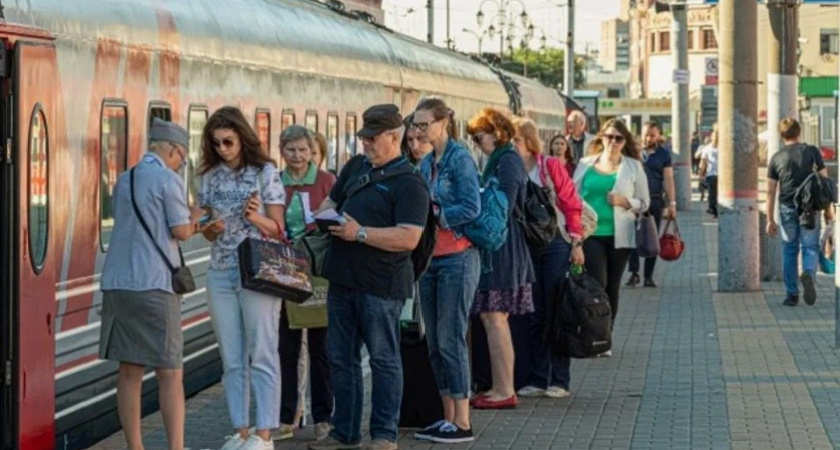 "С этими в один вагон? Ни за какие деньги!" 5 историй об эпичных попутчиках в поезде — больше в поезд ни ногой