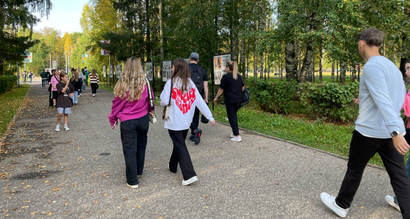 Как общаться с людьми, которые вас ни во что не ставят: 5 рабочих приёмов, которые помогут сохранить достоинство и выйти в "дамки"