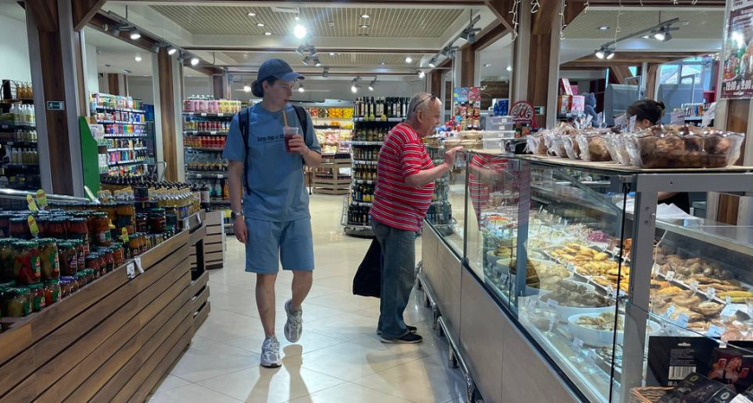 Россиянин зашел в деревенский магазин ФРГ с 20 евро в кармане: что ему удалось купить на эти «деньжищи»