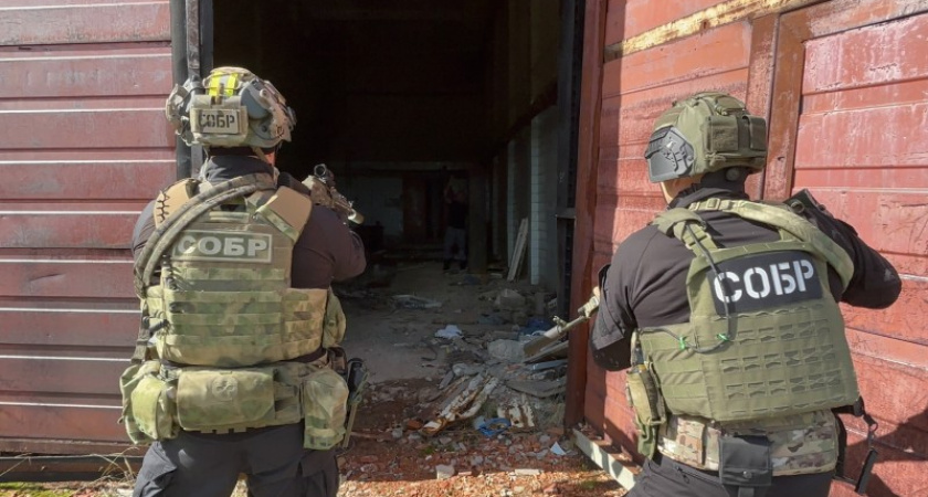 В Коми сотрудники спецподразделений Росгвардии провели комплексные занятия в полевых условиях