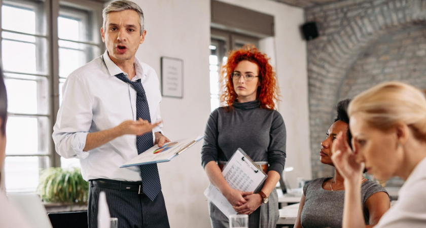 Сотрудники теперь могут взыскать до 50 тысяч рублей за ущерб психике с работодателя