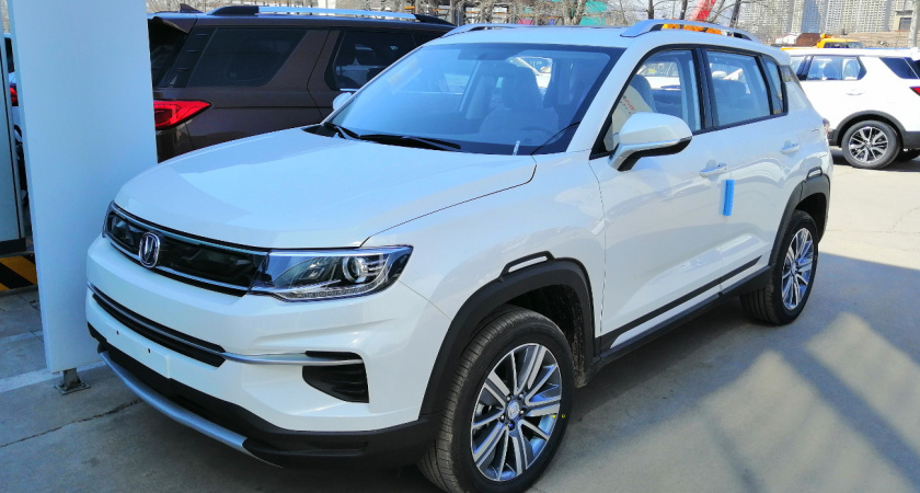 7 литров по трассе и никаких ремонтов за целый год: неужели Changan CS35 Plus правда лучше Volkswagen