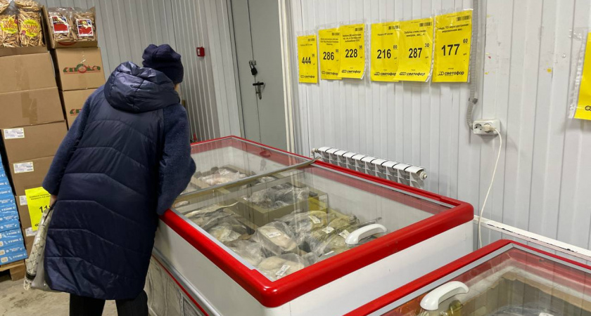 Купил в "Светофоре" скумбрию за 249 р/кг - принёс домой и пожалел. Вот, что получилось - честно всё расскажу и покажу