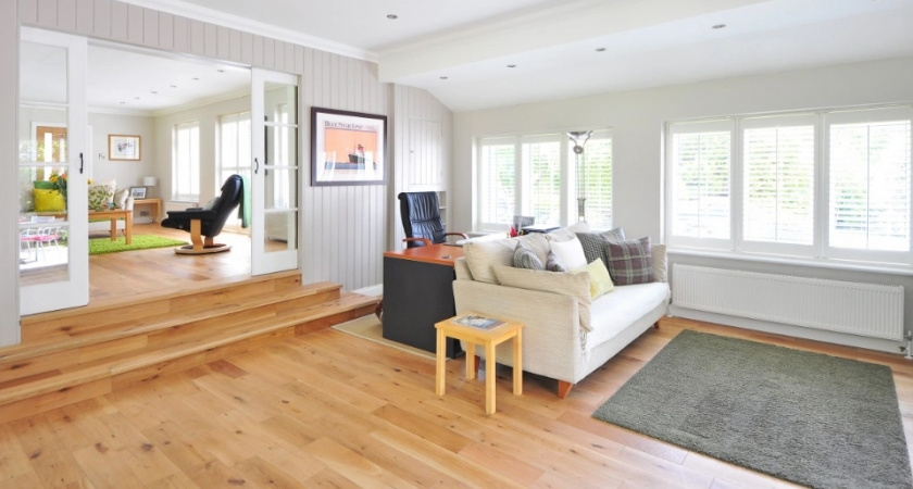 Ламинат уже прошлый век: копеечная замена досок – стелится в 1 слой, а пол теплющий