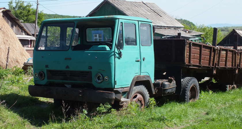 Кутаисский автозавод, где выпускали "Колхиду": что с ним произошло и что теперь выпускает