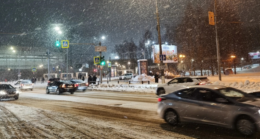 Пересёк двойную сплошную, которую не видно под снегом: ждать штраф? Узнал у автоюриста