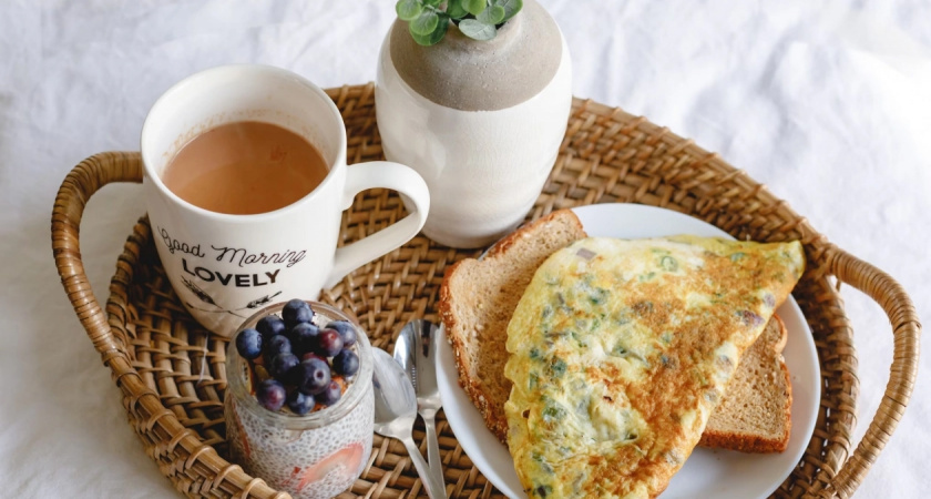 1 стакан овсянки и 2 яйца — и вкуснейший завтрак готов: домашние умяли в мгновение ока