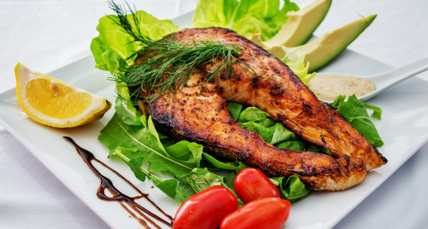 Идеальная жареная рыба: готовим без брызг и запаха