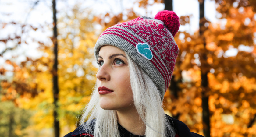 От тётки к стильной: какие шапки старят и как выбрать модный вариант на осень-зиму