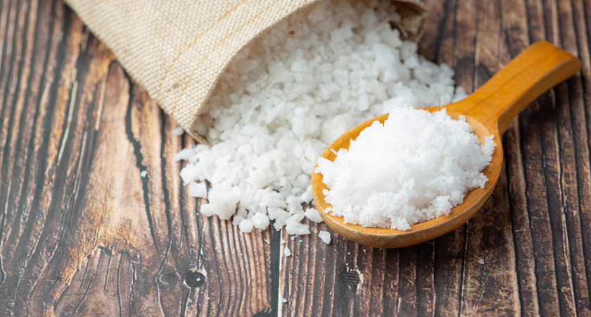 Соль для красоты лица: 4 способа использовать продукт, чтобы кожа сияла