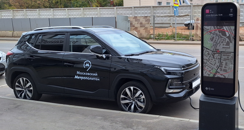 Одной рукой рулю, второй слезы вытираю: Москвич 3 с пробегом 100 тыс км — отзывы владельцев