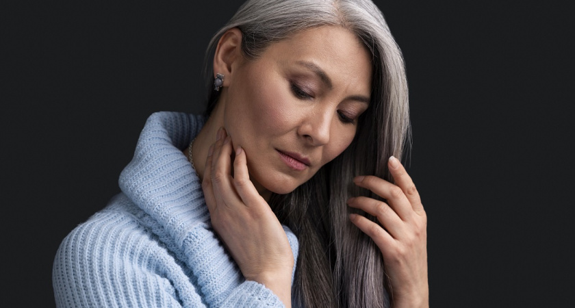 Подруга постоянно боролась с сединой, пока не узнала одну хитрость от кореянки - теперь никакого серебра в волосах