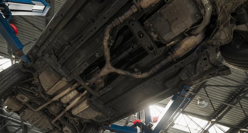 «Забыл про коррозию на десятки лет - антикор не нужен»: древний лайфхак, после которого даже спустя 15 лет машина не ржавеет