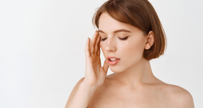 3 приема, которые превратят уставшее лицо в свежее за 10 минут. Работает даже после бессонной ночи