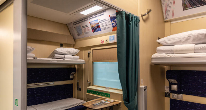 38‑е место — лучшее в поезде: почему я всегда беру верхнюю "боковушку" у туалета