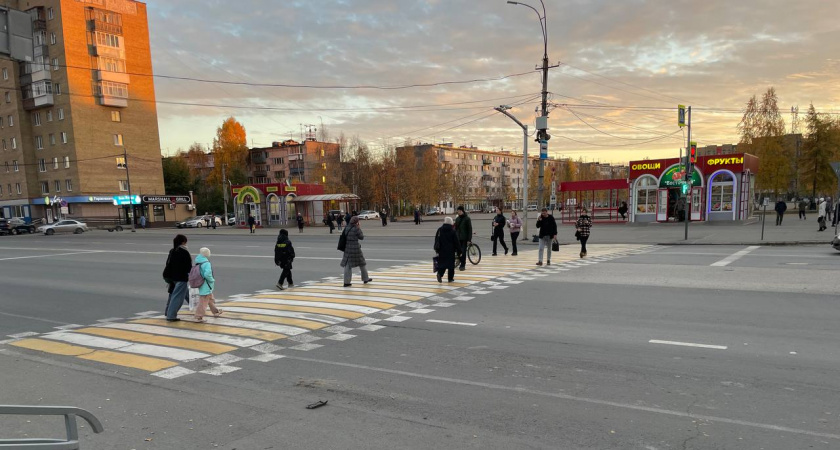  Обязан ли водитель тормозить, если пешеход только ступил на «зебру»? Разбор случая, дошедшего до Верховного суда