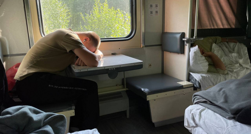 Купе под ключ: Как я боролась за свое плацкартное уединение