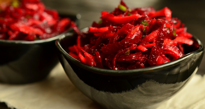 Не успеваю покупать свеклу, подсели всей семьей на эту закуску: вкуснота необыкновенная - 100 раз готовила и все мало