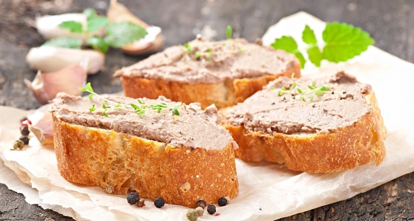 Вкусная намазка на хлеб из 3 ингредиентов: нежнее икры и сливочного масла — хит этой зимы